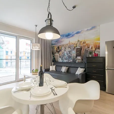 Feniks 12 By Jantar 科沃布热格